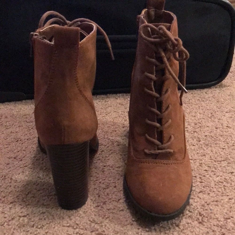 High heel boots